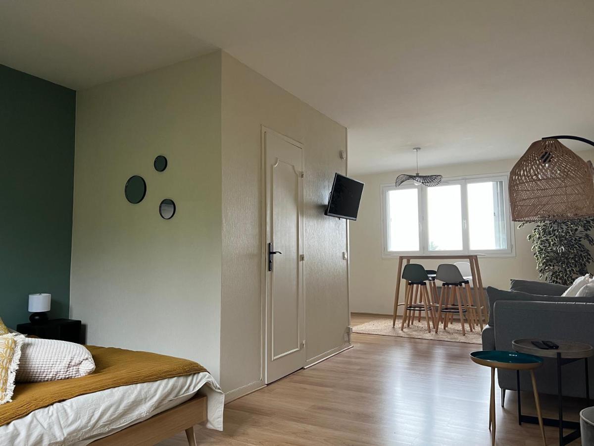 le chat perché Honfleur Extérieur photo